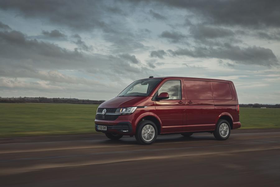  Volkswagen Transporter Van (T6.1) 2020 года  (UK) (фото 6 из 32)